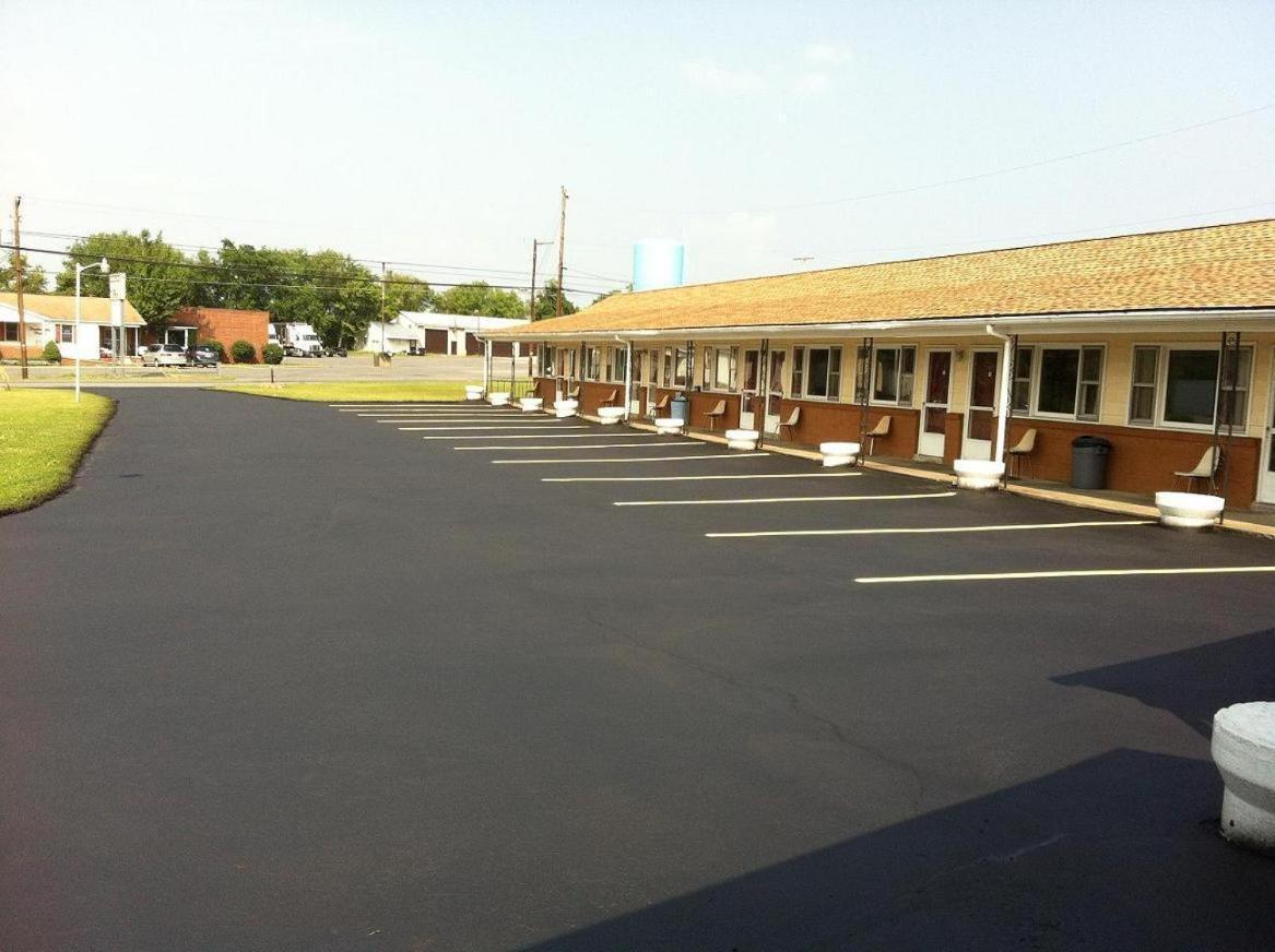 Budget Inn Mifflintown 外观 照片